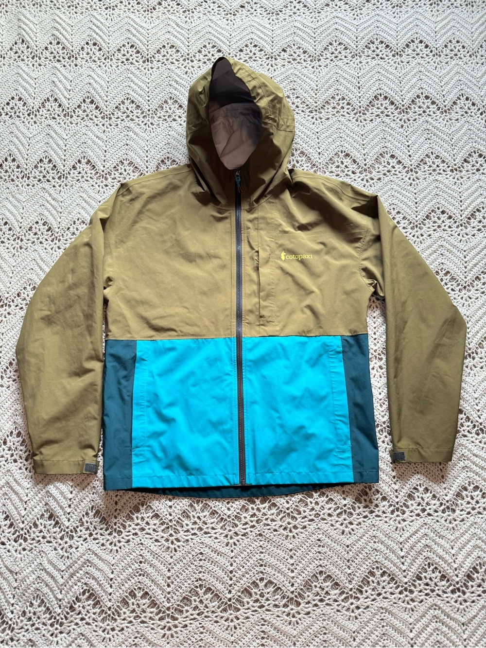 Cotopaxi Men's Cielo Rain Jacket - Colorblock Olive / Turquoise / Teal (Size M)